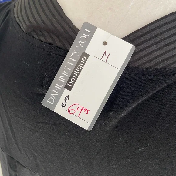 Adore - Picture 4 of 4